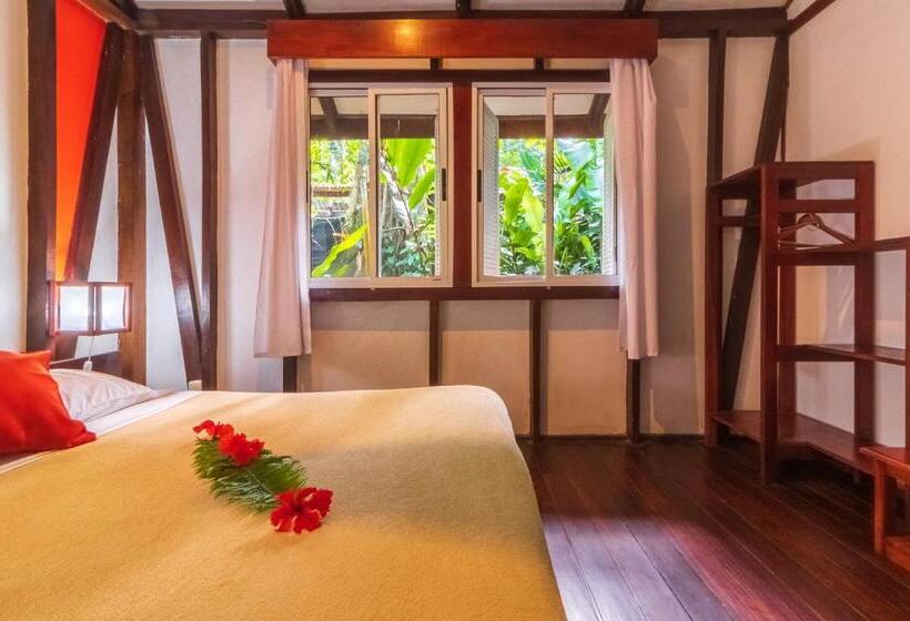 ویلای استاندارد 3 خوابه, Namuwoki Lodge