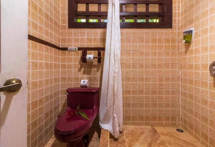 ویلای استاندارد 3 خوابه, Namuwoki Lodge