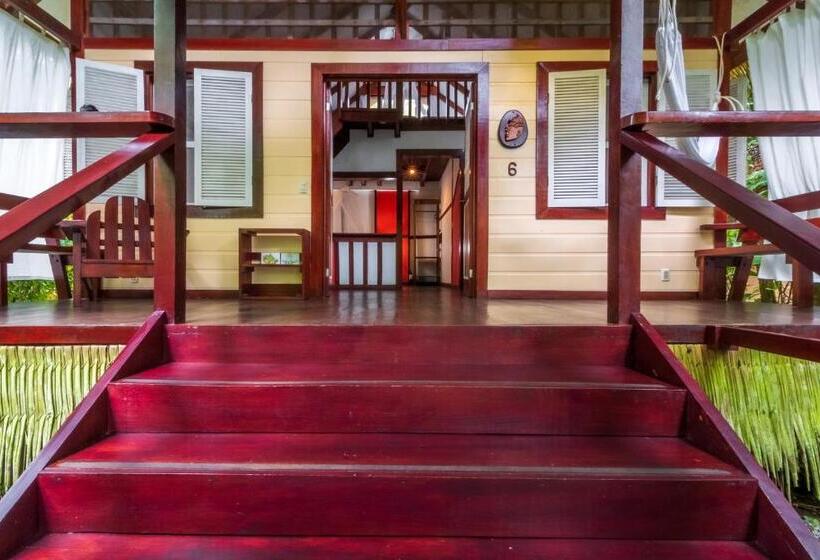 بنگله خانوادگی, Namuwoki Lodge