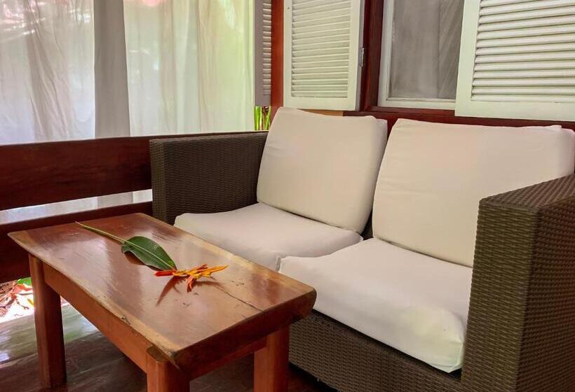 سوییت جونیور, Namuwoki Lodge