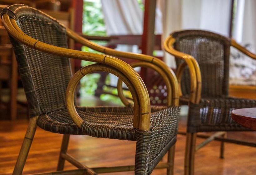 ویلای 1 خوابه, Namuwoki Lodge