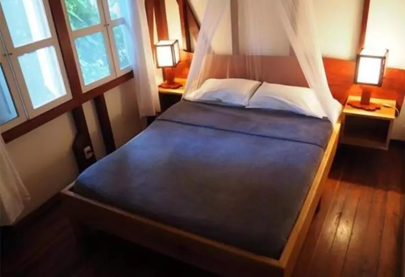 اتاق خانوادگی, Namuwoki Lodge