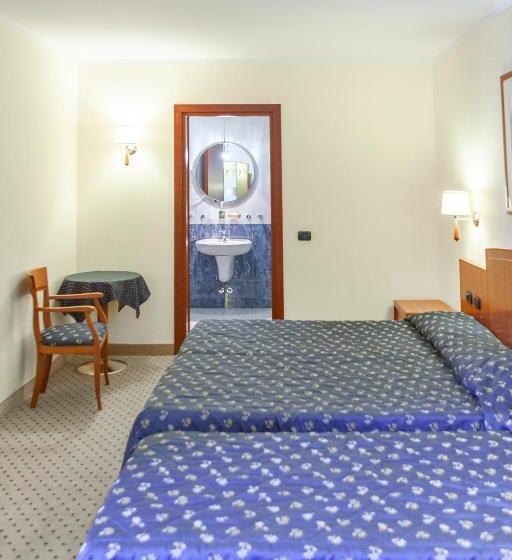 스탠다드 트리플 발코니 룸, Olivo