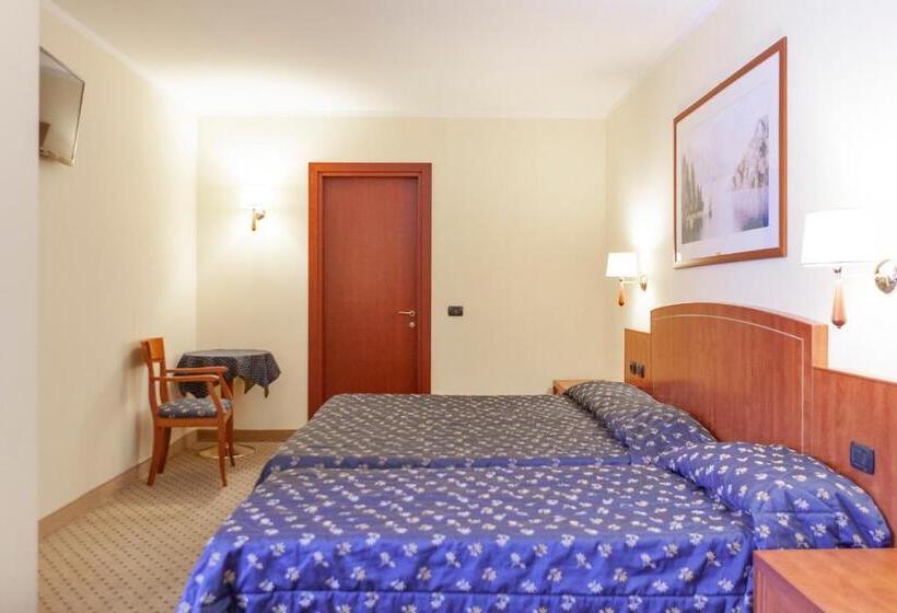 4인용 스탠다드 룸, Olivo