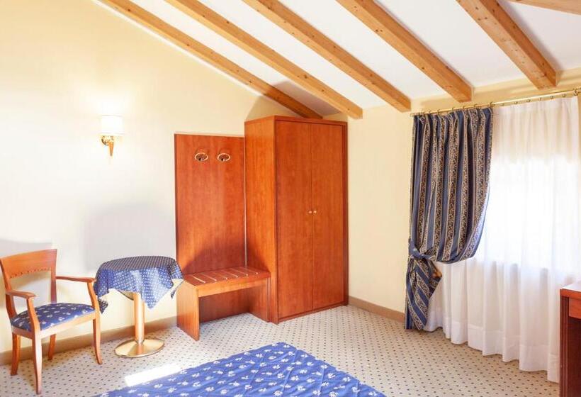 스탠다드 전망 룸, Olivo