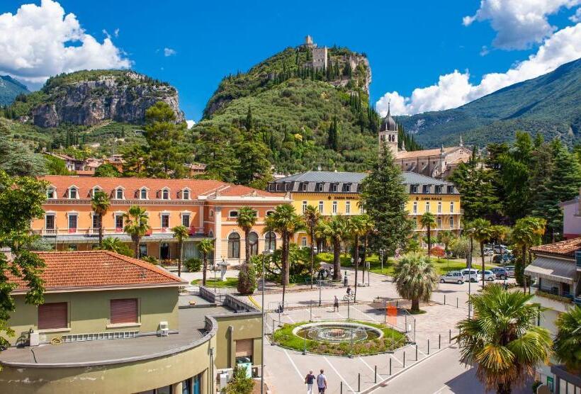 스탠다드 전망 룸, Olivo