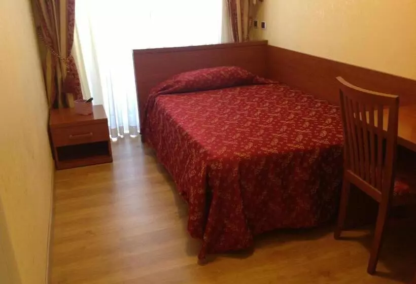 اتاق استاندارد یک نفره, Residenza Fermi