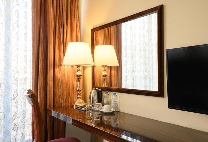 주니어 스위트 발코니, Royal Plaza By Stellar Hotels, Yerevan