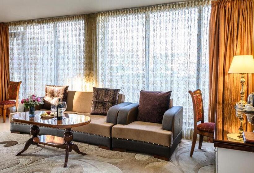 주니어 스위트 발코니, Royal Plaza By Stellar Hotels, Yerevan