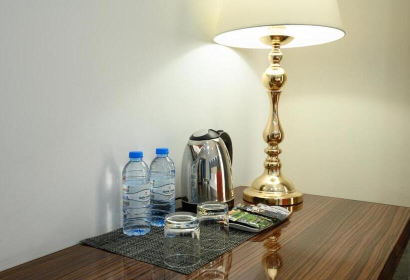 발코니 디럭스 룸, Royal Plaza By Stellar Hotels, Yerevan