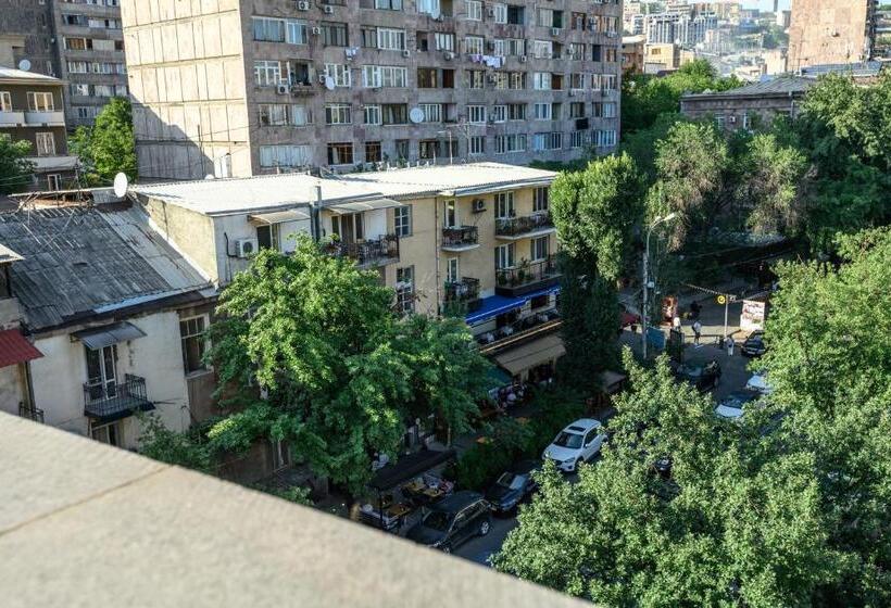 발코니 디럭스 룸, Royal Plaza By Stellar Hotels, Yerevan