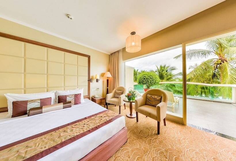 اتاق سوپریور با چشمانداز استخر, Sea Links Beach