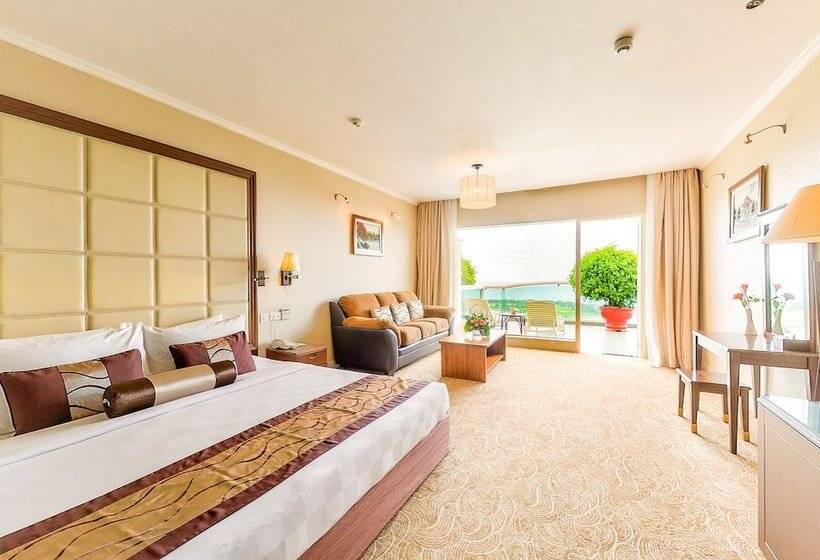 اتاق لوکس با چشمانداز دریا, Sea Links Beach