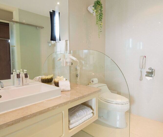 اتاق لوکس با چشمانداز دریا, Sea Links Beach