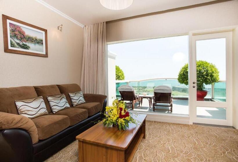 اتاق لوکس با چشمانداز دریا, Sea Links Beach