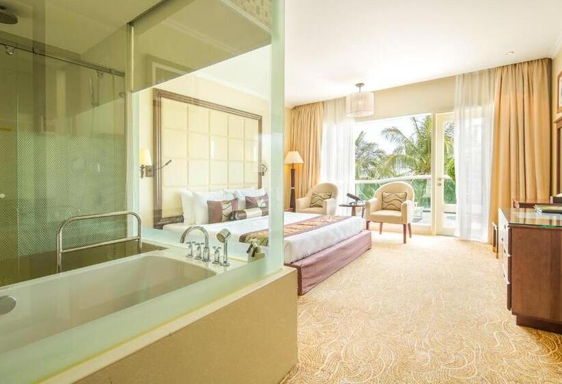 اتاق سوپریور با چشمانداز استخر, Sea Links Beach