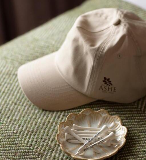 חדר דלוקס, The Ashe