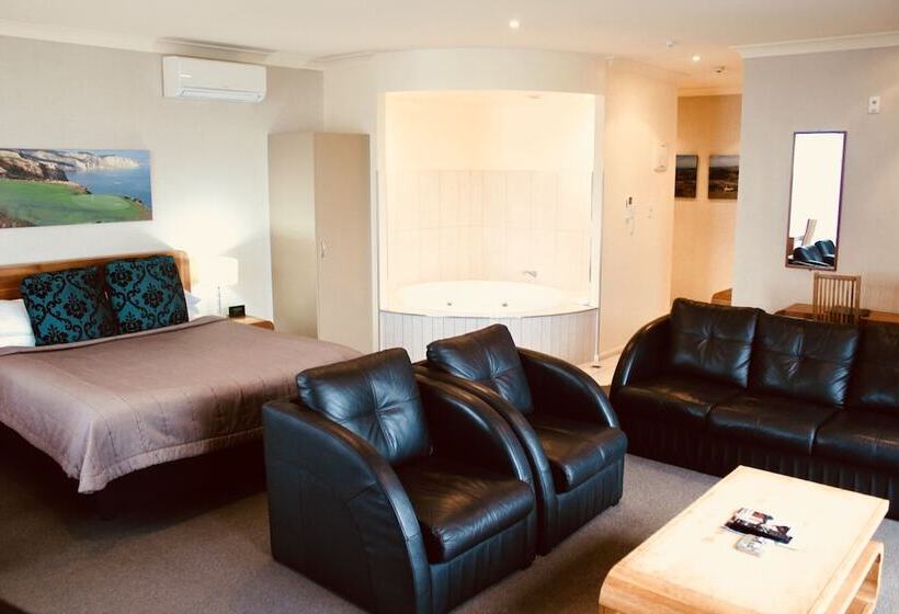 Студия Премиум, The Nautilus