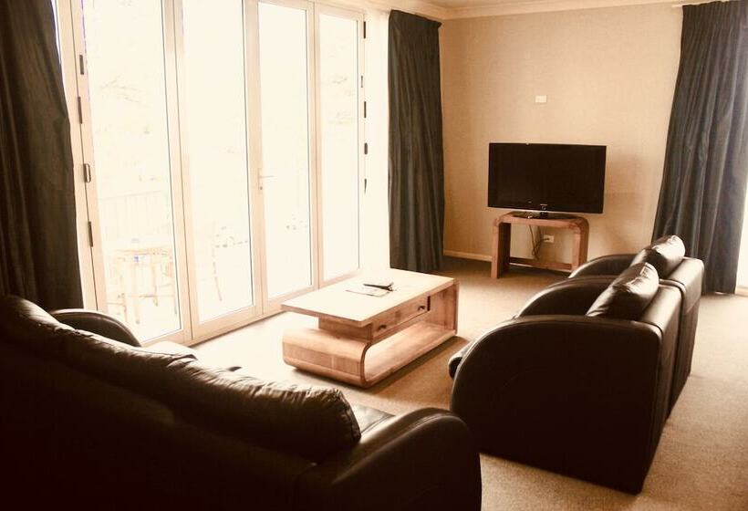 Студия Премиум, The Nautilus