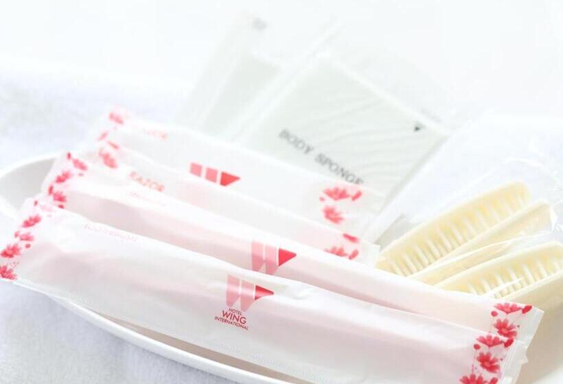 베이직 룸 더블 침대, Wing International Himeji