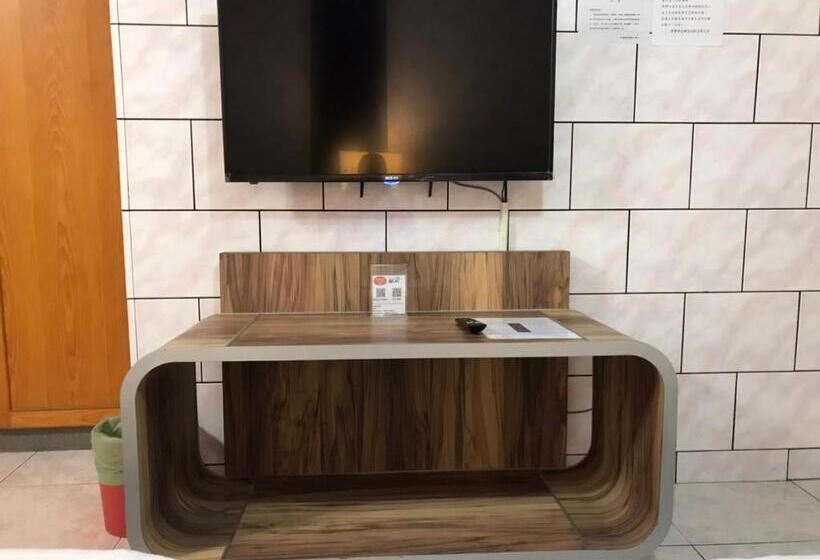 اتاق استاندارد چهار تخته, Tainan Suite 1