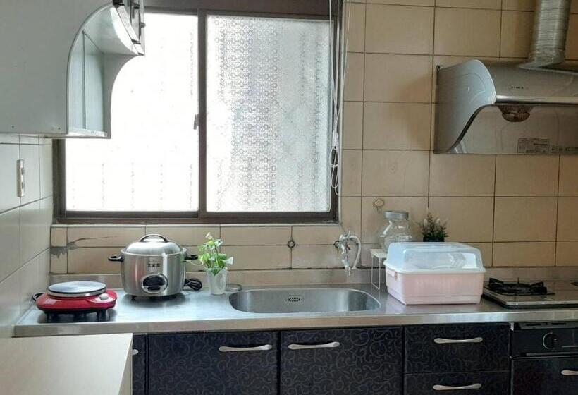 آپارتمان 3 خوابه, Tainan Suite 1