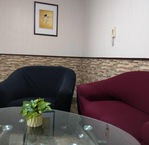 آپارتمان 3 خوابه, Tainan Suite 1