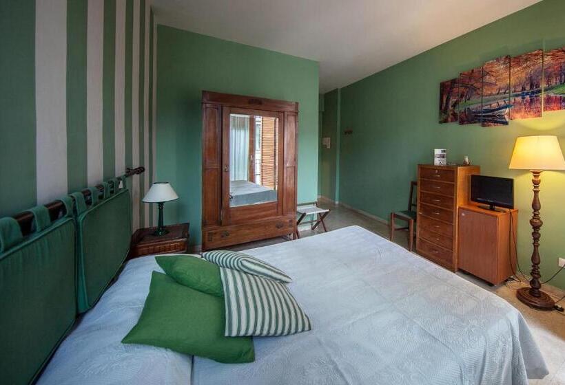 اتاق استاندارد, A Teatro