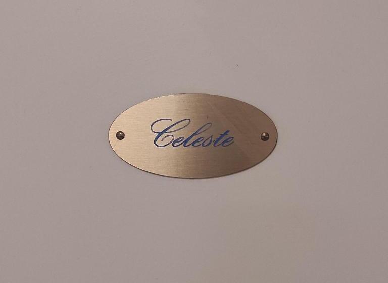 اتاق کلاسیک, A Teatro