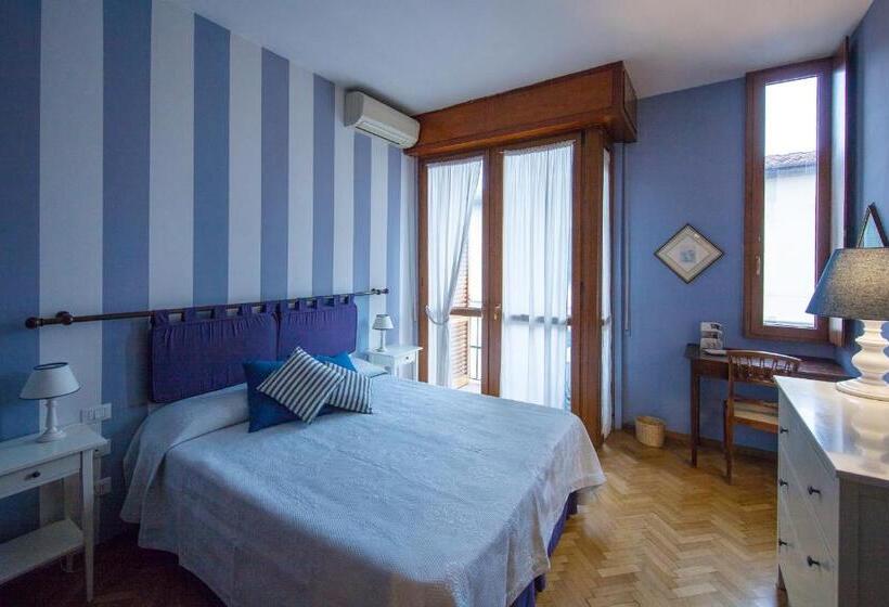 اتاق استاندارد, A Teatro