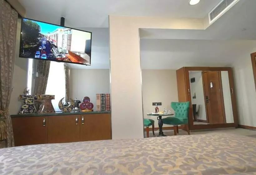 سوییت جونیور, Dosso Dossi Hotels Old City