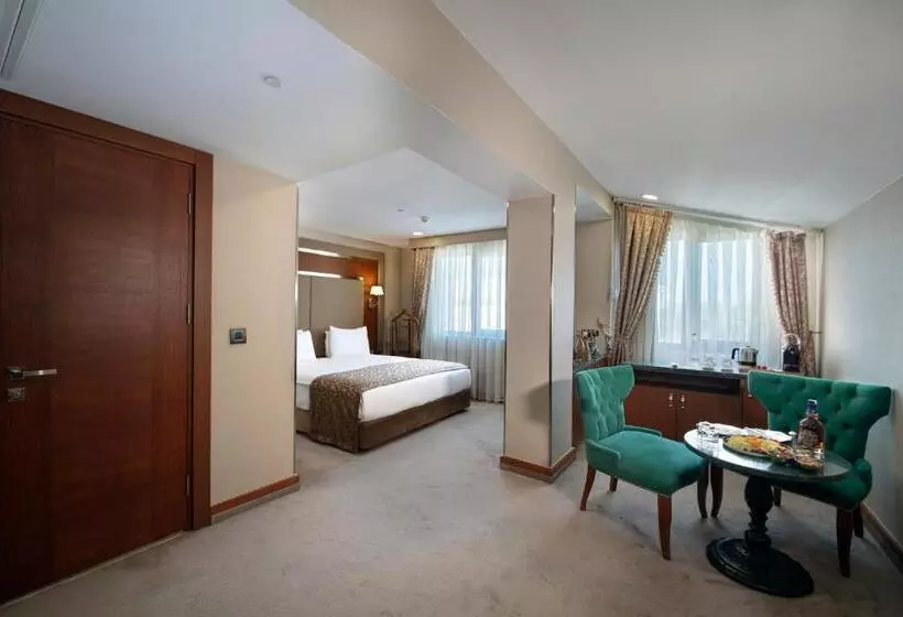 Junior Suite