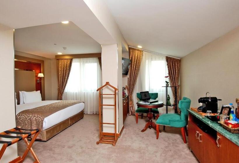 سوییت جونیور, Dosso Dossi Hotels Old City