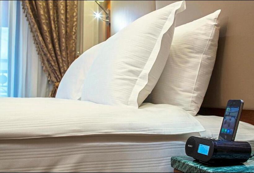 سوییت اجرایی, Dosso Dossi Hotels Old City