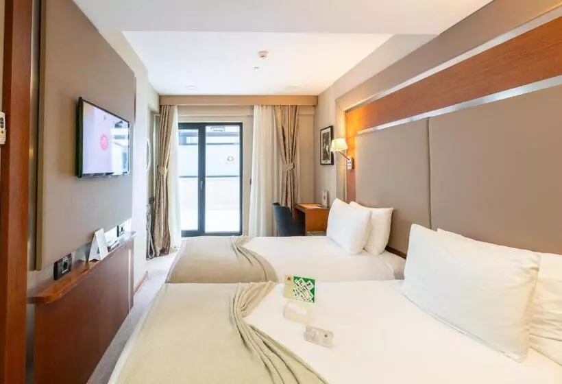 آپارتمان یک خوابه با دری مشترک که هال را جدا می کند., Dosso Dossi Hotels Old City