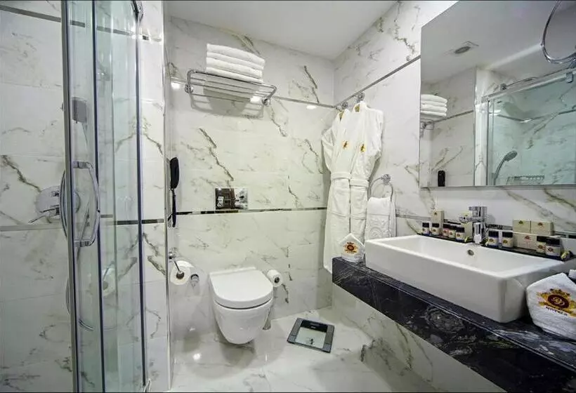 آپارتمان یک خوابه با دری مشترک که هال را جدا می کند., Dosso Dossi Hotels Old City