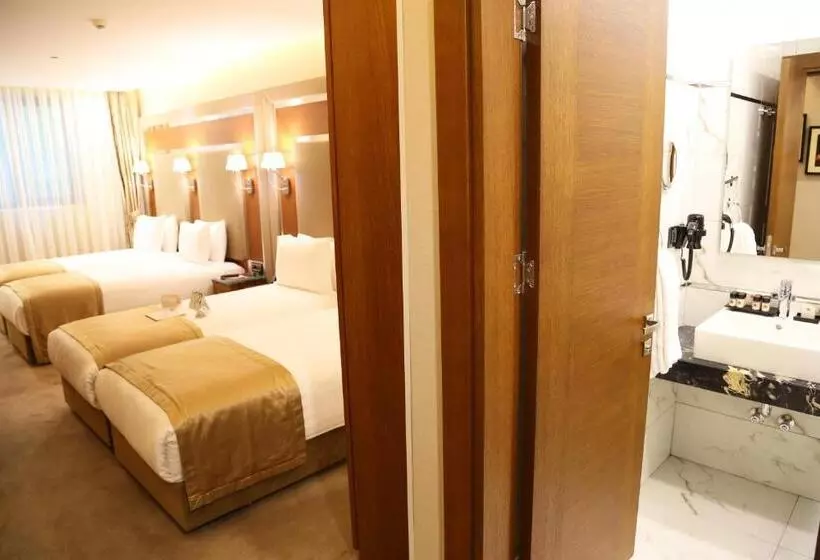 Standard Quadruple Room