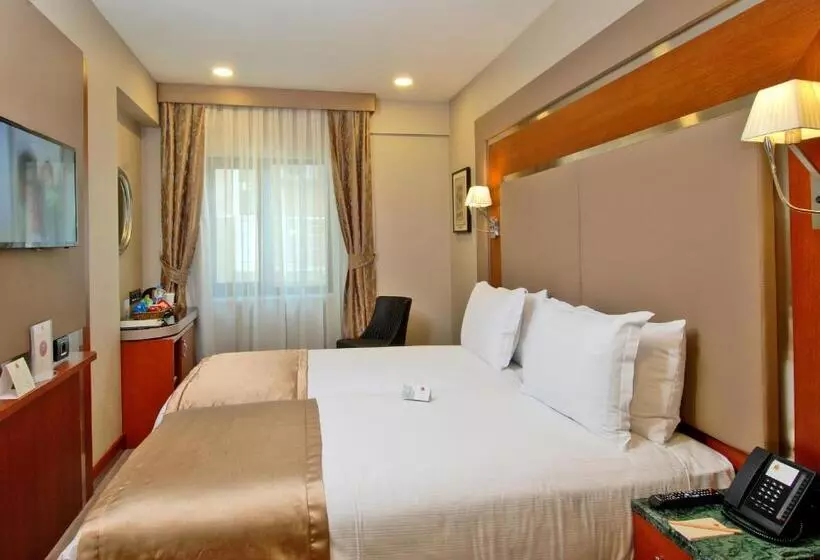 اتاق خانوادگی, Dosso Dossi Hotels Old City