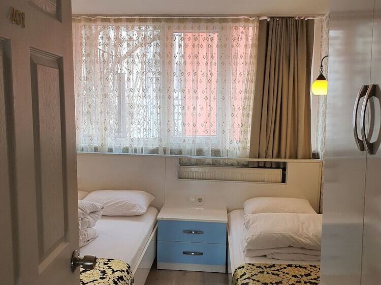 スタンダードトリプルルーム, Tulip Guesthouse