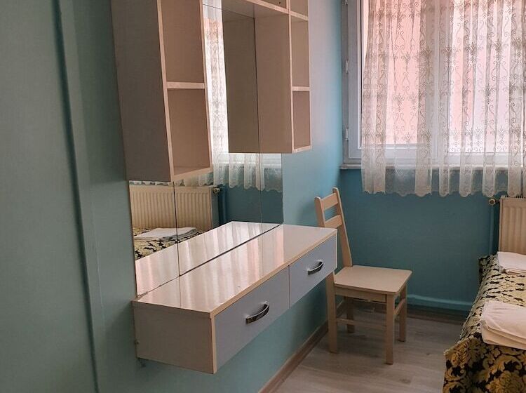 スタンダードトリプルルーム, Tulip Guesthouse