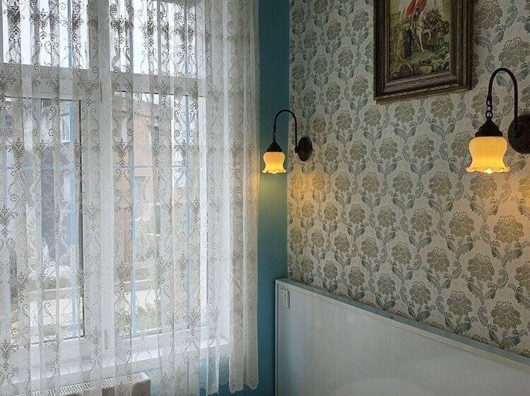 バス共有のスタンダードルーム, Tulip Guesthouse