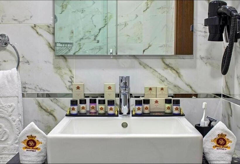 سوییت خانوادگی, Dosso Dossi Hotels Old City