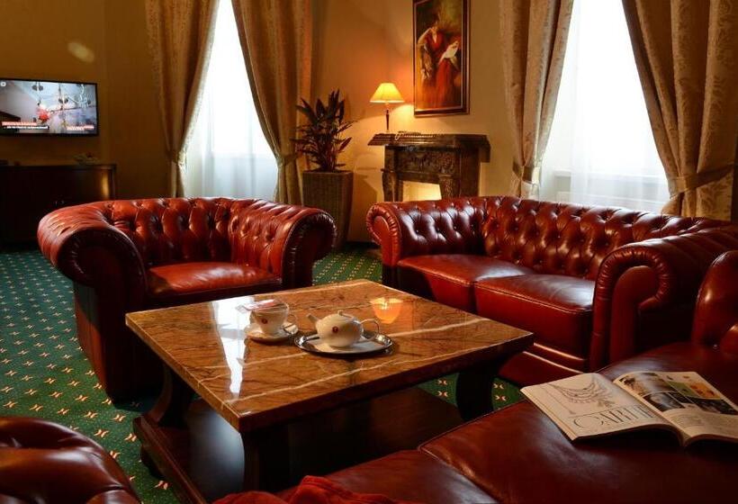 سوییت لوکس, Europa