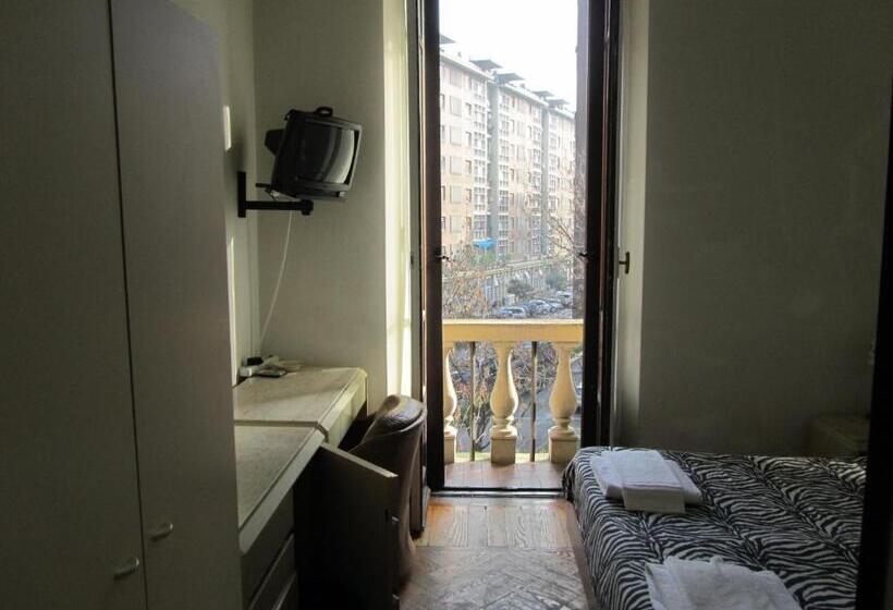 חדר סטנדרט חדר אמבטיה משותף, Gambara