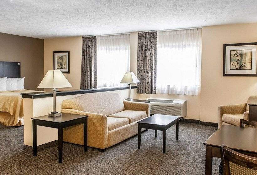 جناح, Quality Inn & Suites