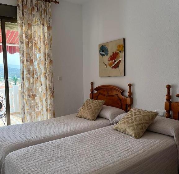 Номер Стандарт Совместная Ванная, Pensión Mari Carmen