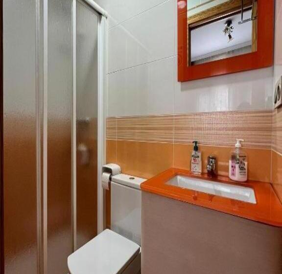 Номер Стандарт, Pensión Mari Carmen