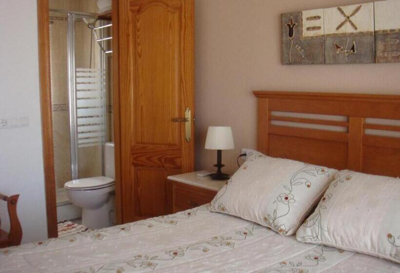 Номер Стандарт, Pensión Mari Carmen