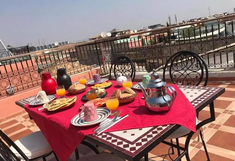 اتاق سوپریور, Riad Dar Attika