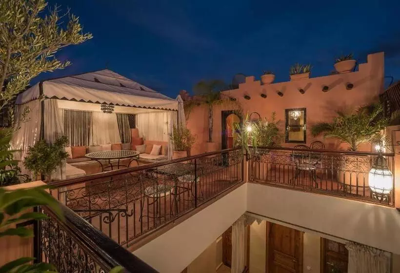 سوییت, Riad Dar Attika